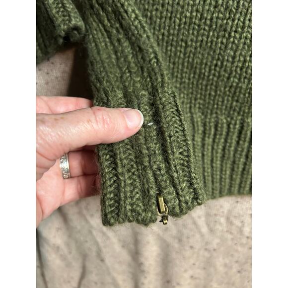 Ruby Moon Olive Green Wool Blend Turtleneck Sweater Cozy Fall Winter - Picture 3 of 6